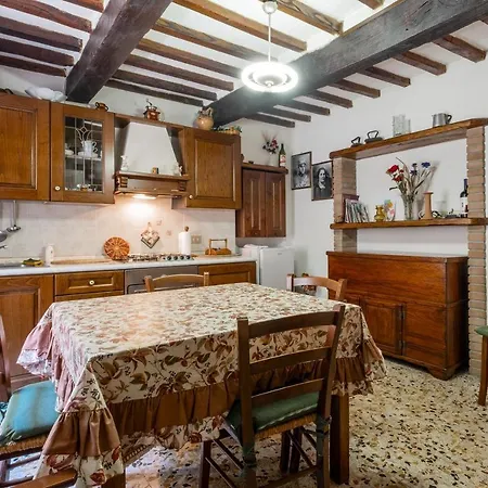 Casa Marcello Castel del Piano (Tuscany)